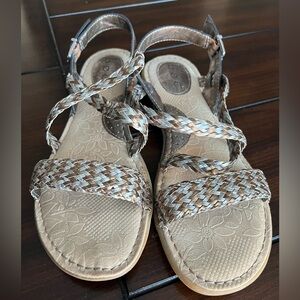 b.o.c. Dena Bronze Sliver Braided Faux Leather Slingback Sandals Size 10 M